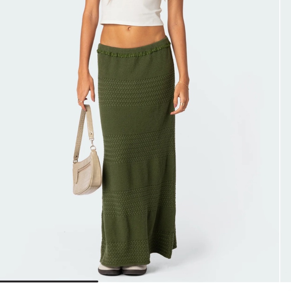 UNWORN TAGS ON Edikted Maxi skirt